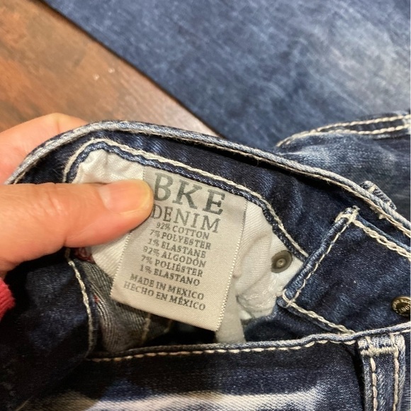 BKE DENIM “Aiden” boot leg jeans Size 25R *bbq stain on left leg EUC - Picture 13 of 16